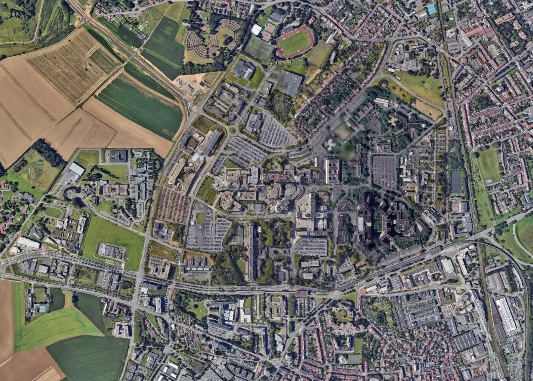 Vue aérienne du Parc Eurasanté et du CHU de Lille
